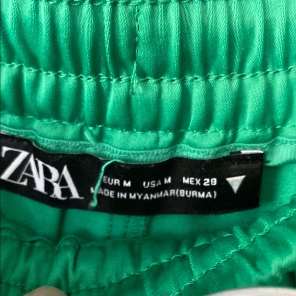 Zara SET Green 2-Ply Satin Shorts Shirt Jacket Bloggers Fave Mango NWOT M 6/8 - Picture 7 of 16